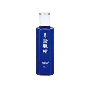 「薬用 雪肌精」は、東洋で使われている植物成分に着目。さわやかな感触で、紫外線を受けた肌にもみずみずしいうるおいをあたえます。日やけ・雪やけによるほてりをしずめ、肌あれ・乾燥を防ぐとともに、お化粧映えのする透明感の高い素肌にみちびきます。 和漢成分と小麦胚芽油配合で、新陳代謝を高めながら肌のくすみを防ぎ、明るく澄んだ肌にします。 みずみずしいうるおいを与え、カサついた肌のキメを整えます。またくすみを取り除きくすんだ印象を取り除き、透明感あふれる肌に導きます。 さっぱりとさわやかな感触で、たっぷりと気持ち良く使用できます。 ローションマスクを使用するとより水分浸透力が高まり、角層の奥までしっかりうるおい、顔全体の明るさが高まります。コーセー　薬用　雪肌精　360ml 和漢植物エキス配合(保湿)の薬用美肌ローション！ 「薬用 雪肌精」は、東洋で使われている植物成分に着目。さわやかな感触で、紫外線を受けた肌にもみずみずしいうるおいをあたえます。日やけ・雪やけによるほてりをしずめ、肌あれ・乾燥を防ぐとともに、お化粧映えのする透明感の高い素肌にみちびきます。 和漢成分と小麦胚芽油配合で、新陳代謝を高めながら肌のくすみを防ぎ、明るく澄んだ肌にします。 みずみずしいうるおいを与え、カサついた肌のキメを整えます。またくすみを取り除きくすんだ印象を取り除き、透明感あふれる肌に導きます。 さっぱりとさわやかな感触で、たっぷりと気持ち良く使用できます。 ローションマスクを使用するとより水分浸透力が高まり、角層の奥までしっかりうるおい、顔全体の明るさが高まります。 商品の説明 広告文責 堀江薬局 06-6532-7772 販売元 コーセー 区分 日本製・化粧品