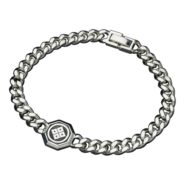 家紋ブレスレット・八角・梅コースFamliycrest 彫刻 彫金 銀 シルバー SILVER 950 925 bracelet 中折れ 留め具 ステンレス 父の日 ギフト プレゼント オーダー 原宿 東京 madeinjapan 和風 吉祥 幸運 開運