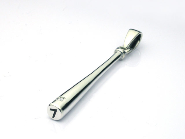 バットペンダント背番号彫刻（オプション）