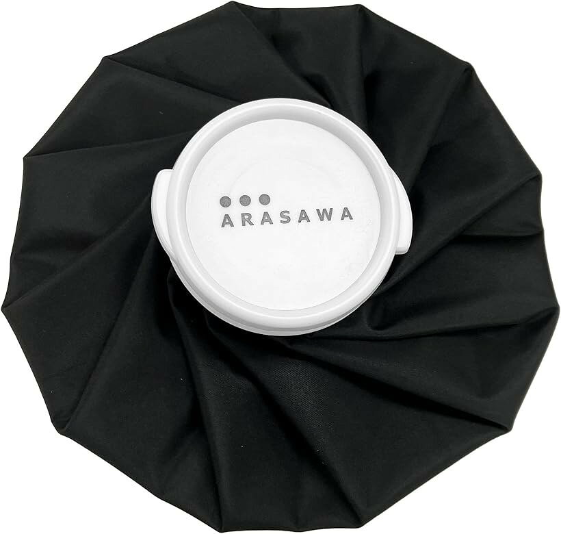 バリエーションコード : 2bk4509dsg商品コード2bk8swoc2j商品名氷嚢 アイスバッグ 氷のう 広口 結露しにくい アウトドア スポーツ アイシングブランドARASAWAカラーブラックサイズ等Mサイズ多用途アイシング：運動後のアイシング、発熱時の冷却、熱中症対策、打撲のケアなど、さまざまなシーンで活躍します。簡単使用：氷と水を入れるだけで手軽に使用できる布製の氷のうです。特別な準備は不要です。結露しにくい設計：表面が濡れにくい素材を使用しており、使用中に周囲を濡らす心配が少ないです。広口・大口径：口が広く氷を入れやすい設計で、スポーツや屋外活動など幅広いシーンに対応します。スタイリッシュなブラックデザイン：シンプルで洗練されたブラックカラーで、スポーツ時やアウトドアでも使いやすいデザインです。※ 他ネットショップでも併売しているため、ご注文後に在庫切れとなる場合があります。予めご了承ください。※ 品薄または希少等の理由により、参考価格よりも高い価格で販売されている場合があります。ご注文の際には必ず販売価格をご確認ください。※ 沖縄県、離島または一部地域の場合、別途送料の負担をお願いする場合があります。予めご了承ください。※ お使いのモニタにより写真の色が実際の商品の色と異なる場合や、イメージに差異が生じることがあります。予めご了承ください。※ 商品の詳細（カラー・数量・サイズ 等）については、ページ内の商品説明をご確認のうえ、ご注文ください。※ モバイル版・スマホ版ページでは、お使いの端末によっては一部の情報が表示されないことがあります。すべての記載情報をご確認するには、PC版ページをご覧ください。