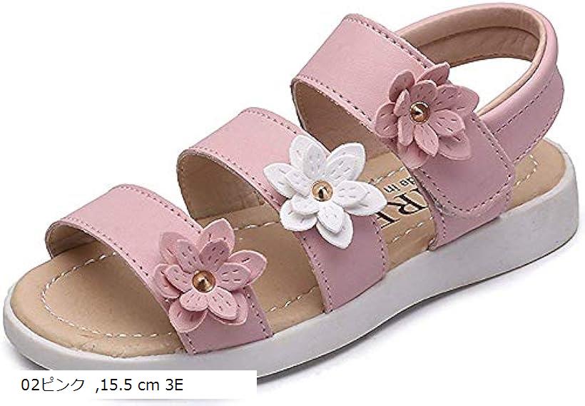 バリエーションコード : 2b8hlfl9wu商品コード2b8hpld164商品名履きやすい キッズサンダル 女の子 ビーチサンダル フラワーモチーフ キッズ シューズ やわらかい 子供 サンダル 15.5 ピンクブランドYRINA(ユリーナ)カラー02ピンクサイズ等15.5 cm・靴幅: 3E・メイン素材: レザー・表地: レザー・ソール素材または裏地: ゴム・ヒールのタイプ: フラット・ストラップの種類: アンクルストラップ・留め具の種類: 面ファスナー・子供靴 可愛い花 サンダル 女の子 お嬢様 ジュニア 歩きやすい ビーチサンダル 柔らかい 夏 靴 小さいサイズ 大きいサイズ・ガールズ向きのシューズ、足元から優雅な存在感を演出、女の子にとって人気のあるキッズシューズ。・様々なシーンにお使いいただけるシンプル、かつ可愛さの感じられる子供用ドレスシューズです。・耐磨耗性の高いソール、走りやすい。柔軟な ゴムソールで足の負担を軽減、クッション性や屈曲性もアップ＊柔らかい素材を使用しているため長時間履いても足も痛くないです。・テープでの開閉式なので、小さなお子様でも一人で脱ぎ履きしやすい＊結婚式、発表会、パーティー、フォーマルからカジュアルまで幅広いシーンで大活躍してくれます。※ 他ネットショップでも併売しているため、ご注文後に在庫切れとなる場合があります。予めご了承ください。※ 品薄または希少等の理由により、参考価格よりも高い価格で販売されている場合があります。ご注文の際には必ず販売価格をご確認ください。※ 沖縄県、離島または一部地域の場合、別途送料の負担をお願いする場合があります。予めご了承ください。※ お使いのモニタにより写真の色が実際の商品の色と異なる場合や、イメージに差異が生じることがあります。予めご了承ください。※ 商品の詳細（カラー・数量・サイズ 等）については、ページ内の商品説明をご確認のうえ、ご注文ください。※ モバイル版・スマホ版ページでは、お使いの端末によっては一部の情報が表示されないことがあります。すべての記載情報をご確認するには、PC版ページをご覧ください。＊YRINA履きやすいキッズサンダル女の子ビーチサンダルフラワーモチーフキッズシューズやわらかい子供サンダルフラットな靴底、やわらかな素材で、長い時間履いても全く疲れず、履き心地よい。YURINAのキッズサンダルです。表面は上質のレザーで仕上げられているので、頑丈性にも優れ、柔らかいキッズサンダルです。＊3色展開：ホワイト/イエロー/ピンク＊サイズ・24（内寸15.0cm）・25（内寸15.5cm）・26（内寸16.0cm）・27（内寸16.5cm）・28（内寸17.0cm）・29（内寸18.0cm）・30（内寸18.5cm）・31（内寸19.0cm）・32（内寸19.5cm）・33（内寸20.0cm）・34（内寸21.0cm）・35（内寸22.0cm）＊小さめの作りなので普段のサイズより1サイズ大きめのサイズをお選びいただくことをお勧めいたします。シンプルなサンダルに、三つのお花をつけたデザインで可愛さアップ。バイカラーデザインで爽やかに、お洋服にも合わせやすいデザインが魅力です。夏の結婚式、フラワーガールなどのときにも履かせてあげたくなる可愛さです。​アンクルストラップはテープ仕様で、小さなお子様にとっても履きやすい。足首部分のストラップはクッション入りなので、靴ズレしにくく、小さな足を優しく保護します。三つの幅広いアッパーなので、足先をしっかり固定でき、走り回る活発なお子様でも脱げにくいです。靴底にはしっかりと溝が入っていますので、雨の日や水辺でも滑りにくくなっております。