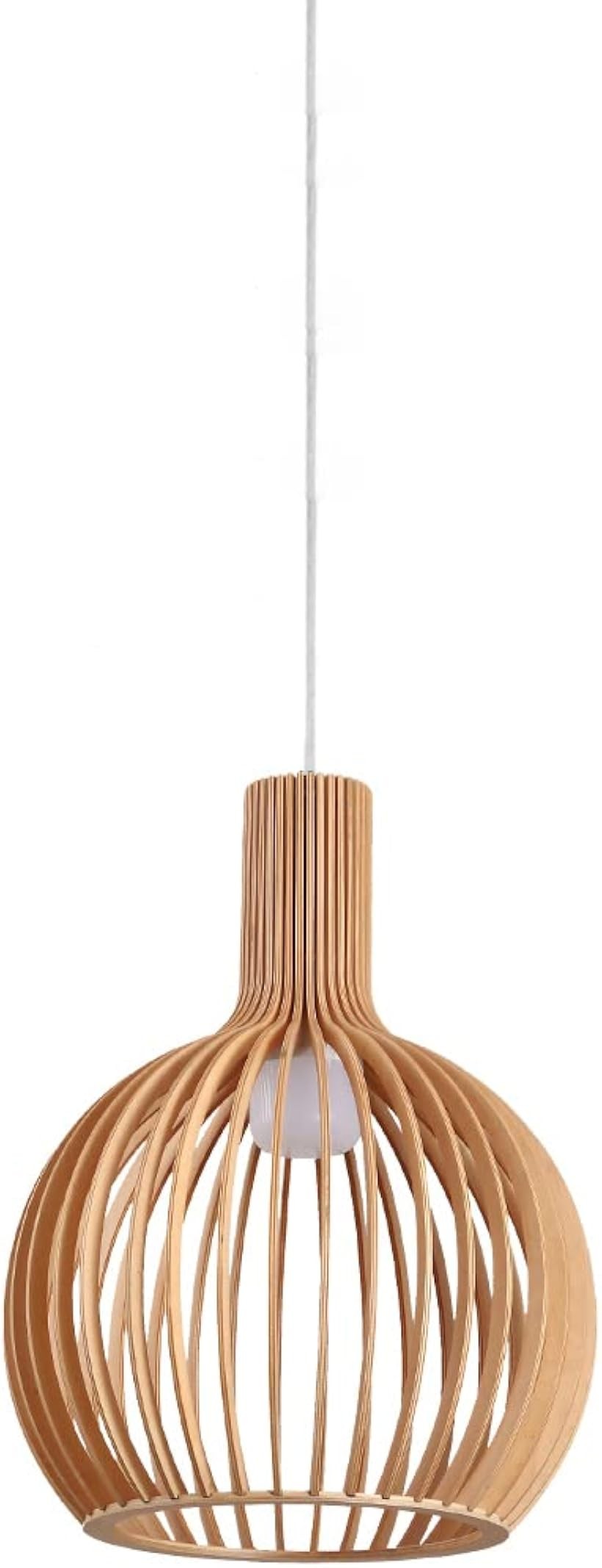 バリエーションコード : 2b9632rwdf商品コード2b8j0nr2qp商品名KY LEE ペンダントライト おしゃれ 天井照明 照明器具 木製 和風 モダン ナチュラル ベッドルーム 寝室 リビング 廊下 ダイニング キッチン 玄関 食卓 間接照明 シンプル ナチュラル 手作りライト インテリア照明ブランド§kl∞LEE＼Koreyoshi＼LiweikeカラーBD-072サイズ：シェード直径23cmx高32cm・コード長さ約80cm。材質：木製。光源の種類：E26口金（電球は別売り） 白熱電球対応 電球型蛍光灯対応 LED電球対応。和風の美しさを感じ、快適な時間を存分に楽しみましょう。この和風木製バードケージペンダントライトは、そのユニークなフォルムと卓越した職人技によって、空間に東洋風の情緒を吹き込み、温かく上品な雰囲気を醸し出します。和風デザインの要素を採用したこのペンダントライトは、バードケージのフォルムを融合し、ラインは流麗でフォルムはシックで、日本的な趣を大いに醸し出しています。高品質の木材素材から作られ、天然で環境に優しく、自然の美しさを表現しています。精巧な職人技は匠の技をさらに際立たせ、ディテールには和風の魅力が十分に反映されています。和風デザインの要素を採用したこのペンダントライトは、バードケージのフォルムを融合し、ラインは流麗でフォルムはシックで、日本的な趣を大いに醸し出しています。高品質の木材素材から作られ、天然で環境に優しく、自然の美しさを表現しています。精巧な職人技は匠の技をさらに際立たせ、ディテールには和風の魅力が十分に反映されています。照明だけでなく、飾りとしても良いです。インテリアにも馴染んでくれます。素材を厳選し、強度と耐久性を向上させました吊り下げランプ。部屋、屋内にナチュラル、ロマンチックな雰囲気を作成できるムードライト。アジアンテイストや和室などはもちろん、モダンテイストやアンティーク調の家具にあわせて、お使いになるのも大変お洒落＊＊おすすめの使用所：食卓、リビング、 居間などの生活空間と、カフェ、レストランなどの商業スペース 。取り付けは非常に便利で、工事不要。電源工事なしで簡単に取り付け可能です。女性でも簡単に取り付けができます。※ 他ネットショップでも併売しているため、ご注文後に在庫切れとなる場合があります。予めご了承ください。※ 品薄または希少等の理由により、参考価格よりも高い価格で販売されている場合があります。ご注文の際には必ず販売価格をご確認ください。※ 沖縄県、離島または一部地域の場合、別途送料の負担をお願いする場合があります。予めご了承ください。※ お使いのモニタにより写真の色が実際の商品の色と異なる場合や、イメージに差異が生じることがあります。予めご了承ください。※ 商品の詳細（カラー・数量・サイズ 等）については、ページ内の商品説明をご確認のうえ、ご注文ください。※ モバイル版・スマホ版ページでは、お使いの端末によっては一部の情報が表示されないことがあります。すべての記載情報をご確認するには、PC版ページをご覧ください。