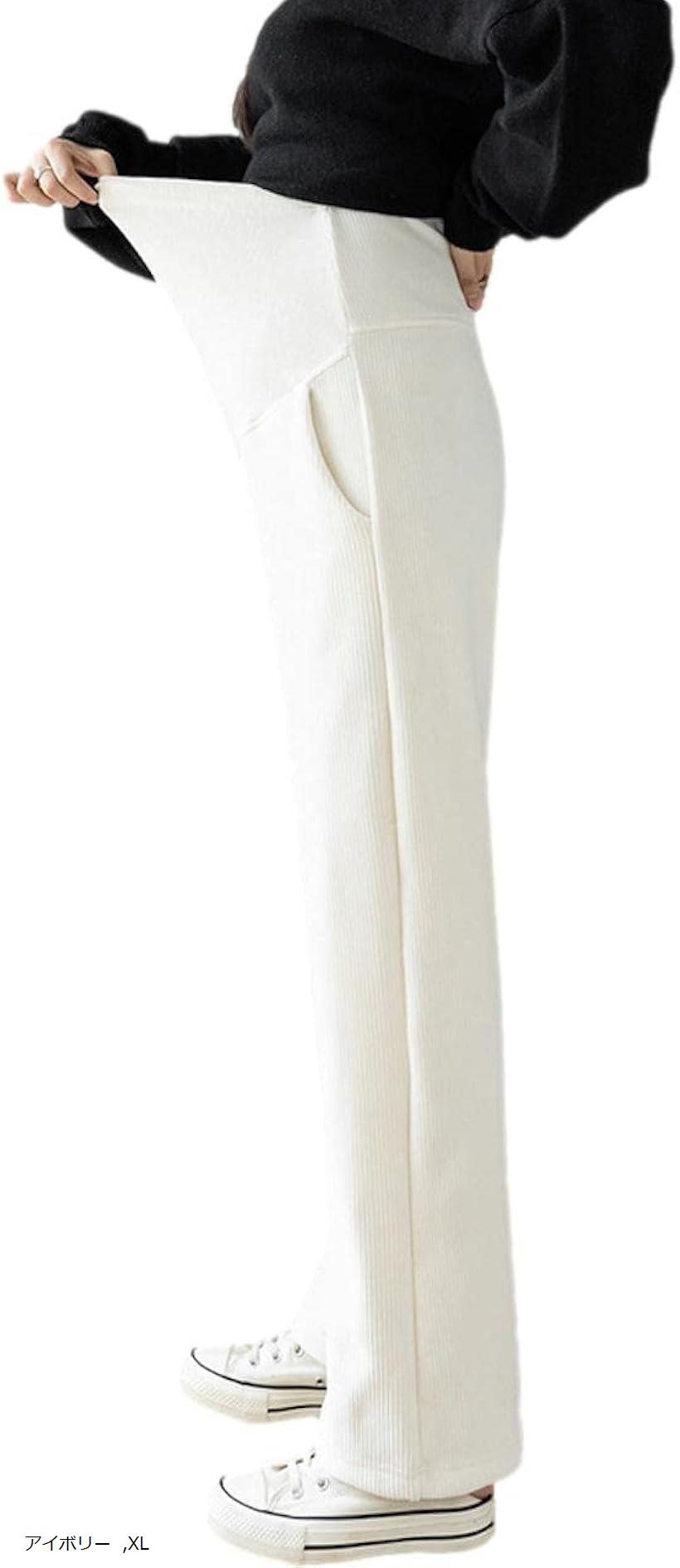 バリエーションコード : 2b2r9coquk商品コード2b2r9s3o2l商品名あったか裏起毛 マタニティ コーデュロイ パンツ ウエスト調節 レディースブランドJ-Scottカラーアイボリーサイズ等XL「フワトロ触感」ベルベットのような肌触りが心地いいコーデュロイ風の裏起毛付きマタニティパンツが登場です。こなれ感たっぷりのお洒落なシルエットのコーデュロイパンツでありながら、フワトロ～な柔らかな生地感で伸縮性も抜群なのでルームウェアにしたくなるほどストレスフリーな履き心地です。妊娠中もオシャレはしたいけど、コーデュロイは生地が硬くて履き心地があんまり…という方にもおススメです。「あったか裏起毛」保温性の高い裏起毛素材を採用し、真冬も身体を暖かく包み込んでくれます。ストレッチの効いた生地を使用しているので身体への締めつけを気にせず着用できますお腹周りは幅を広くもたせたゴム仕様なので、赤ちゃんもママも快適にお過ごしいただけます。ウエスト部分はアジャスター付きのゴムなので、妊娠初期から産後まで長い期間活躍してくれます両サイドにポケットがあるので携帯電話や鍵などを収納でき、ちょっとした外出の時には手ぶらで出かけられるのが嬉しいポイントです。「スタイリッシュに」裏起毛付きで暖かさ抜群なのに、ゴワゴワしないので着太りせずに脚をスラリと綺麗に魅せてくれます。ゆったりとしたデザインになっているのでタイツやストッキングを履いても気になりません。コーディネート次第で、在宅ワークやリモートワーク、お子様の送迎やお散歩、ママ友とのランチにも幅広くお使いいただけます。トップスにニットのセーターワンピを合わせると、リラックス感のある大人の抜け感コーデに。カジュアルダウンしたい時には、オーバーサイズのパーカーを選ぶとこなれたルーズファッションの完成です。「カラーバリエーション」カラーは日常使いしやすいブラック、ブラウン、アイボリーの3色をご用意しました。裏起毛の色がパンツの色とリンクしているので裾を捲り上げても安心です。モノトーンコーデで大人っぽくベージュコーデでトレンド感を出してみたりカラフルな小物を合わせてガーリッシュにも幅広くコーディネートが楽しめます。※ 他ネットショップでも併売しているため、ご注文後に在庫切れとなる場合があります。予めご了承ください。※ 品薄または希少等の理由により、参考価格よりも高い価格で販売されている場合があります。ご注文の際には必ず販売価格をご確認ください。※ 沖縄県、離島または一部地域の場合、別途送料の負担をお願いする場合があります。予めご了承ください。※ お使いのモニタにより写真の色が実際の商品の色と異なる場合や、イメージに差異が生じることがあります。予めご了承ください。※ 商品の詳細（カラー・数量・サイズ 等）については、ページ内の商品説明をご確認のうえ、ご注文ください。※ モバイル版・スマホ版ページでは、お使いの端末によっては一部の情報が表示されないことがあります。すべての記載情報をご確認するには、PC版ページをご覧ください。「一部商品の仕様変更のお知らせ」ウエストのゴム・アジャスターがより使いやすく生まれ変わりました。2022年9月の出荷分より一部商品の仕様を変更し、順次発送しております。変更箇所：ウエスト変更内容：ゴム・アジャスターの位置が内側から外側へ。ボタンの数が1つから2つに変更。＊当商品を複数ご購入いただいた際に、仕様の異なる商品が同梱される場合がございます。＊内側・外側はご選択いただくことはできません。あらかじめご了承ください。＊SIZEは平置きのため、誤差が生じる場合がございます。「素材」100％ポリエステル「取り扱い案内」洗濯機洗い「SIZE」総丈/股下/ウエスト/ヒップ「M」102/67/82/96「L」103/68/85/98「XL」104/69/89/100「2XL」105/70/92/103妊娠7か月の153cm62kg・W79cm/H100cmのスタッフはMはピタピタ、Lはゆったりでした。（普段L着用）