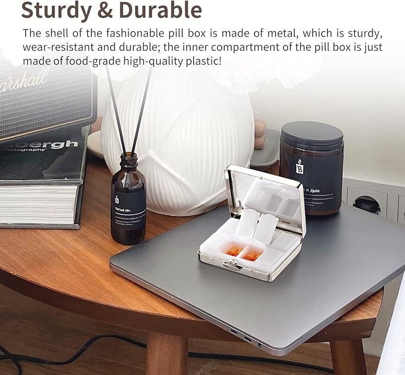 携帯用金属製トラベルメディスンボックス/3-8コンパートメント Silver (Silver, Small-8)