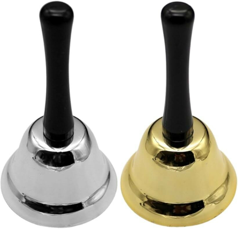 商品コード2b90qpccj9商品名抽選ベル ハンドベル 呼び鈴 くじ引き イベント 抽選会 呼び出しベル あたり 鐘 ガラガラ 2個セットブランドARESACHI※ 他ネットショップでも併売しているため、ご注文後に在庫切れとなる場合があります。予めご了承ください。※ 品薄または希少等の理由により、参考価格よりも高い価格で販売されている場合があります。ご注文の際には必ず販売価格をご確認ください。※ 沖縄県、離島または一部地域の場合、別途送料の負担をお願いする場合があります。予めご了承ください。※ お使いのモニタにより写真の色が実際の商品の色と異なる場合や、イメージに差異が生じることがあります。予めご了承ください。※ 商品の詳細（カラー・数量・サイズ 等）については、ページ内の商品説明をご確認のうえ、ご注文ください。※ モバイル版・スマホ版ページでは、お使いの端末によっては一部の情報が表示されないことがあります。すべての記載情報をご確認するには、PC版ページをご覧ください。「楽しいくじ引きタイム」くじ引きや抽選会にぴったりのハンドベルです。ベルを鳴らすと、みんなの注目を集めること間違いなし。楽しい雰囲気を演出し、イベントを盛り上げます。くじを引くドキドキ感がより一層高まります。友達や家族と一緒に特別な思い出を作りましょう。