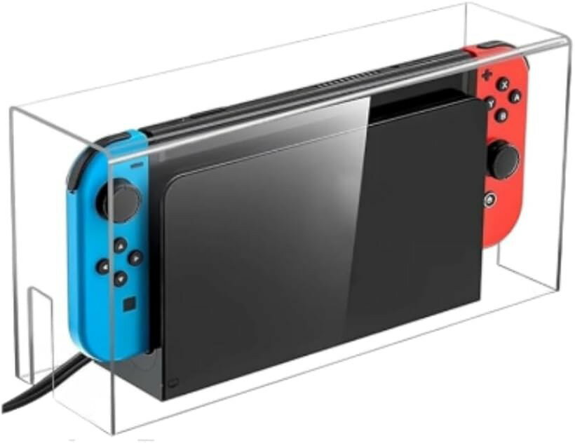 商品コード2brkivruoh商品名switch ドックカバー アクリル 透明 被せるだけ 全面保護 お手入れ簡単 傷防止 防塵カバー バリアフリー充電設計 組み立て不要ブランドTo all Genieカラークリアサイズ等switch用「ホコリ・水滴からしっかり保護」日常生活で付着しやすい ホコリ・水しぶき・汚れを防止。未使用時や保管時も 清潔な状態をキープしてくれます。「小さなお子様・ペット対策にも安心」手垢・よだれ・飲み物の飛沫などからドックをガード。子どもやペットが触れても 汚れ・傷がつきにくい。「ドックの劣化・黄ばみ対策に有効」直射日光や照明による 経年劣化・色あせ・黄ばみを軽減。長期間使うSwitch2ドックを きれいな状態で保ちやすいです。「サイズ」高さ約13.5cmx横約26cmx幅約7cm　「商品内容」switch用　「カラー」クリア※ 他ネットショップでも併売しているため、ご注文後に在庫切れとなる場合があります。予めご了承ください。※ 品薄または希少等の理由により、参考価格よりも高い価格で販売されている場合があります。ご注文の際には必ず販売価格をご確認ください。※ 沖縄県、離島または一部地域の場合、別途送料の負担をお願いする場合があります。予めご了承ください。※ お使いのモニタにより写真の色が実際の商品の色と異なる場合や、イメージに差異が生じることがあります。予めご了承ください。※ 商品の詳細（カラー・数量・サイズ 等）については、ページ内の商品説明をご確認のうえ、ご注文ください。※ モバイル版・スマホ版ページでは、お使いの端末によっては一部の情報が表示されないことがあります。すべての記載情報をご確認するには、PC版ページをご覧ください。ドックの上から 被せるだけ のシンプル設計。工具・組み立て不要で、 誰でもすぐに使えます。ホコリやゴミなどから大切なゲーム機を守ります。