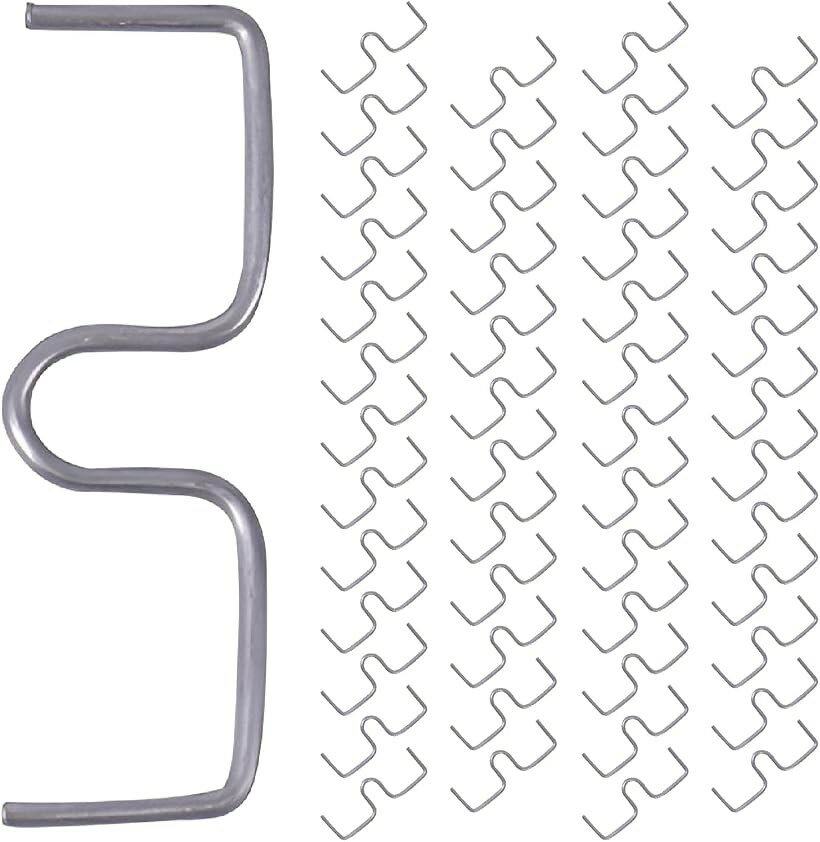 バリエーションコード : 2brdc955rt商品コード2brdck5nss商品名枝引き器 誘引クリップ 果樹 園芸 枝曲げ M型 盆栽 固定 農業資材ブランドZERONOWAカラーシルバーサイズ等50個果樹園や家庭菜園での枝管理をスムーズにする枝引き器。枝の角度を調整することで、樹冠全体に光を届け、光合成を促進します。リンゴやナシなど、果実の重みや成長に合わせて形を整え、健やかな環境を維持。作業負担を軽減し、効率的な園芸作業をサポートする50個セットの誘引クリップです。広い果樹園での大量使用から、趣味の盆栽や庭木の剪定後の誘引まで、多様な場面で活躍。枝の向きを自在に変えられるため、隣り合う枝との重なりを避け、通気性を確保します。水分や養分の行き渡りを助け、植物の元気な状態を保つための必須アイテム。手軽に使える形状で、作業時間の短縮を叶えます。独自のM型デザインにより、紐で縛る手間なく枝を固定。枝を引き下げることで樹高を抑え、管理しやすい高さを維持します。日当たりが均一になることで果実の熟成を助け、品質を保つ一助に。風通しが良くなることで、湿気による影響を抑え、植物が育ちやすい環境を整える機能的な農業資材です。熱延メッキを施した鋼線を採用し、屋外でも錆びにくく高い耐久性を誇ります。適度な強度で枝に馴染みやすく、取り外して翌シーズンも再利用可能なため経済的です。50個入りで広範囲の誘引作業に対応。果樹栽培に励む農家の方から家庭菜園まで、プロ仕様の品質で理想の枝振りを追求できます。作業負担を減らす実用的な道具として、毎シーズンの計画的な園芸作業を支える頼もしいセット内容です。「サイズ」 約11cmx3.6cm 「カラー」 シルバー 「素材」 熱延メッキ冷間引抜鋼線 「商品重量」 1個約17.8g 「内容」 50個※ 他ネットショップでも併売しているため、ご注文後に在庫切れとなる場合があります。予めご了承ください。※ 品薄または希少等の理由により、参考価格よりも高い価格で販売されている場合があります。ご注文の際には必ず販売価格をご確認ください。※ 沖縄県、離島または一部地域の場合、別途送料の負担をお願いする場合があります。予めご了承ください。※ お使いのモニタにより写真の色が実際の商品の色と異なる場合や、イメージに差異が生じることがあります。予めご了承ください。※ 商品の詳細（カラー・数量・サイズ 等）については、ページ内の商品説明をご確認のうえ、ご注文ください。※ モバイル版・スマホ版ページでは、お使いの端末によっては一部の情報が表示されないことがあります。すべての記載情報をご確認するには、PC版ページをご覧ください。＊取扱説明書は付属しておりません。＊商品の仕様は予告なく変更する場合がありますがご了承ください。