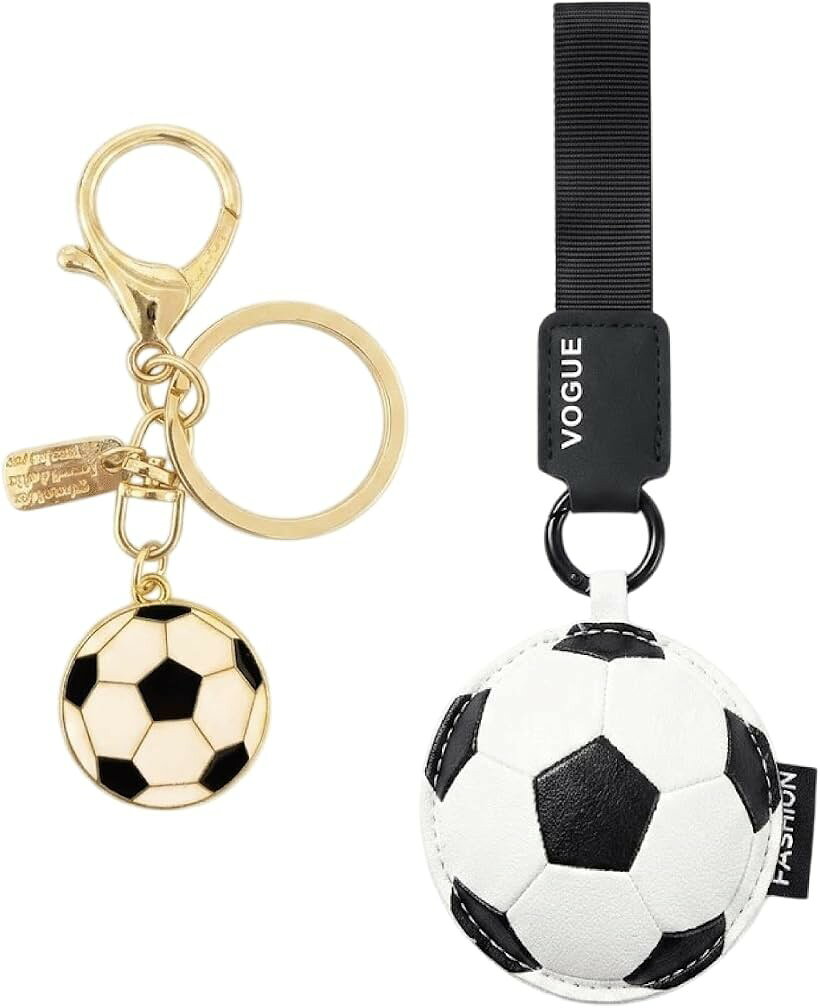 バリエーションコード : 2bk4tfl8n3商品コード2bk45s01d1商品名サッカー キーホルダー セット サッカーボール キーリング 鍵 バッグ カバン プレゼント 景品ブランドイニコライフカラーマルチカラーサイズ等サッカー7「サッカー好きにぴったり。お洒落なデザイン」サッカーボールをモチーフにした、スポーツ好きにうれしいキーホルダー。リュックやバッグ、サッカーグッズなどに付けてもお洒落なデザイン。キーホルダー キーリング ミニ アクセサリー記念品 景品 などに最適です。「大人から子供まで使いやすい」カジュアルで持ちやすいデザインなので、学生の部活バッグから大人の普段使いの鍵やバッグまで幅広くお使いいただけます。「気軽に取り付けられる/カンタン取り付け」鍵やリュック、バッグなどにもつけやすく、簡単に装着可能。、いつでも使いやすいデザインです。お持ちのバッグや小物などにつけてあなただけのお洒落を。「鍵やバッグの目印に」鍵が見つけやすかったり、自分のバッグがひと目で分かりやすくなるので、通学バッグはもちろん、サッカー練習用のリュックや部活バッグ、習い事バッグの目印としても便利です。「サッカー好きな方へのプレゼントなどにも」サッカーが大好きな方への贈り物として、大会の景品として、サッカーが好きなお子さまへ、部活・クラブで頑張る方にもおすすめ。普段使いしやすく、ちょっとした贈り物にピッタリです。商品サイズ/画像イメージ参照　材質/ポリエステル・ポリエチレン・金具 中国製＊キーホルダー以外の物もイメージとして映っている場合がございますがお届けはキーホルダーセットのみです/ご覧になるパソコンなどの環境により、色合いなど見え方が多少異なる場合がございます※ 他ネットショップでも併売しているため、ご注文後に在庫切れとなる場合があります。予めご了承ください。※ 品薄または希少等の理由により、参考価格よりも高い価格で販売されている場合があります。ご注文の際には必ず販売価格をご確認ください。※ 沖縄県、離島または一部地域の場合、別途送料の負担をお願いする場合があります。予めご了承ください。※ お使いのモニタにより写真の色が実際の商品の色と異なる場合や、イメージに差異が生じることがあります。予めご了承ください。※ 商品の詳細（カラー・数量・サイズ 等）については、ページ内の商品説明をご確認のうえ、ご注文ください。※ モバイル版・スマホ版ページでは、お使いの端末によっては一部の情報が表示されないことがあります。すべての記載情報をご確認するには、PC版ページをご覧ください。シンプルなデザインで色々な場面で使いやすいスポーツシリーズ/キーホルダー。パッと見つけやすい、手の平サイズ。リング付きなので自宅用・自転車用など、カギをまとめて持ち運んだりできてとっても便利。お好きなデザイン/カラーをお選びください。