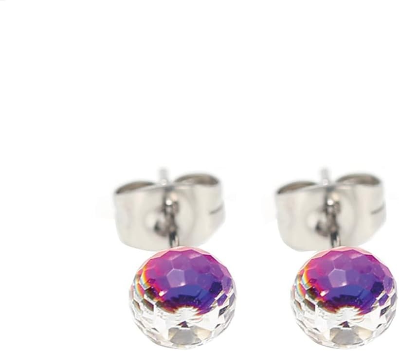 バリエーションコード : 2b4w5rx6kq商品コード2b4w5ho6cg商品名Piena ピアス レディース サージカルステンレス カットガラス 丸玉 小さい ミニ シンプル 金属アレルギー対応ブランドpienaカラークリスタル素材 サージカルステンレス製 ガラス サイズ 直径:約6.0mm 厚み:約5.5mm ポスト長さ:約11.0mm ポスト太さ:約0.7mmカットガラスがキラキラ光る 小さなスタッドピアスです。カラフルな色合いがとっても可愛いデザイン。シンプルで使いやすく色違いで持っていても コーディネートが幅広くなりますよ。メンズ、レディース問わずお使い頂けますので ペアアイテムとしてお揃いコーデも楽しめます。記念日、自分へのご褒美、プレゼント、クリスマス、ホワイトデー、 誕生日の贈り物にピッタリのカジュアルジュエリーです。素材は医療用工具のメスやハサミにも使用されている サージカルステンレスを使用していますので、 金属アレルギーの方でも比較的安心してご使用頂けます。(全ての方に金属アレルギーが出ない事を保障する物ではございません）※ 他ネットショップでも併売しているため、ご注文後に在庫切れとなる場合があります。予めご了承ください。※ 品薄または希少等の理由により、参考価格よりも高い価格で販売されている場合があります。ご注文の際には必ず販売価格をご確認ください。※ 沖縄県、離島または一部地域の場合、別途送料の負担をお願いする場合があります。予めご了承ください。※ お使いのモニタにより写真の色が実際の商品の色と異なる場合や、イメージに差異が生じることがあります。予めご了承ください。※ 商品の詳細（カラー・数量・サイズ 等）については、ページ内の商品説明をご確認のうえ、ご注文ください。※ モバイル版・スマホ版ページでは、お使いの端末によっては一部の情報が表示されないことがあります。すべての記載情報をご確認するには、PC版ページをご覧ください。「ご使用時のご注意」・お肌に異常が生じていないかよく注意してご使用ください。使用中または使用後に赤み、はれ、かゆみ、刺激等の異常が現れた場合、またはお肌に合わないと感じた場合は、直ちに使用を中止し、医師等の専門医にご相談ください。・本製品はすべての方にアレルギー反応が起こらないことを保証するものではありません。