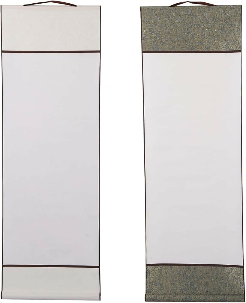 バリエーションコード : 2b4dlpqqx1商品コード2bk8ckyjo4商品名掛け軸 白紙 画仙紙 半紙 書道 習字 水墨画 日本画 色紙 書き初め 無地 和紙 装丁済 展示 展覧会 紐付き 縦ブランドSweet PlusカラーD書道・習字・水墨画・日本画・色紙を飾ったり、展覧会で展示したりと幅広くお使いになっていただけます。白紙の部分に書き込んだり、作品を貼り付けていただいたりしてお使いになっていただけます。落ち着きのある色合いのセット・華やかな色合いのセットとショータイプ・ロングタイプなど様々なタイプのご用意がございますので、お部屋の雰囲気に合わせてお選びいただけます。植物を思わせる落ち着いた柄模様とライトの加減で輝いて見える色味は、作品を一層引き立ててくれます。＊お使いの機器の環境によりカラーの見え方に違いが生じる事がある可能性がございます。ロット数によってカラーが若干異なる場合がございます。《サイズ》ショートタイプ：縦 約75cmx横 約32cm・ロングタイプ：縦 約93cmx横 約32cm《セット内容》2本 / 4本《カラー》A:シルバーxグリーン・B:ゴールドxクリーム・C:シルバーxグリーンxゴールドxクリーム ・D:ホワイトxグリーン・E:ゴールドxシルバー※ 他ネットショップでも併売しているため、ご注文後に在庫切れとなる場合があります。予めご了承ください。※ 品薄または希少等の理由により、参考価格よりも高い価格で販売されている場合があります。ご注文の際には必ず販売価格をご確認ください。※ 沖縄県、離島または一部地域の場合、別途送料の負担をお願いする場合があります。予めご了承ください。※ お使いのモニタにより写真の色が実際の商品の色と異なる場合や、イメージに差異が生じることがあります。予めご了承ください。※ 商品の詳細（カラー・数量・サイズ 等）については、ページ内の商品説明をご確認のうえ、ご注文ください。※ モバイル版・スマホ版ページでは、お使いの端末によっては一部の情報が表示されないことがあります。すべての記載情報をご確認するには、PC版ページをご覧ください。Sweet Plus「掛け軸 白紙 画仙紙 半紙 書道 習字 水墨画 日本画 色紙 書き初め 無地 和紙 装丁 展示 展覧会 紐付き 縦型」書道・水墨画などの作品をより手軽に展示していただきやすいサイズの掛け軸です。ショートタイプ・ロングタイプの縦型の掛け軸は、和風モダンな雰囲気を存分にオシャレ感を存分に楽しんでいただけます。最近の住宅の和モダンにも溶け込むような色合いになっています。お子様の作品を展示する時にも重宝しますね。文化展などの展覧会でお使いになっていただく時にも適しています。