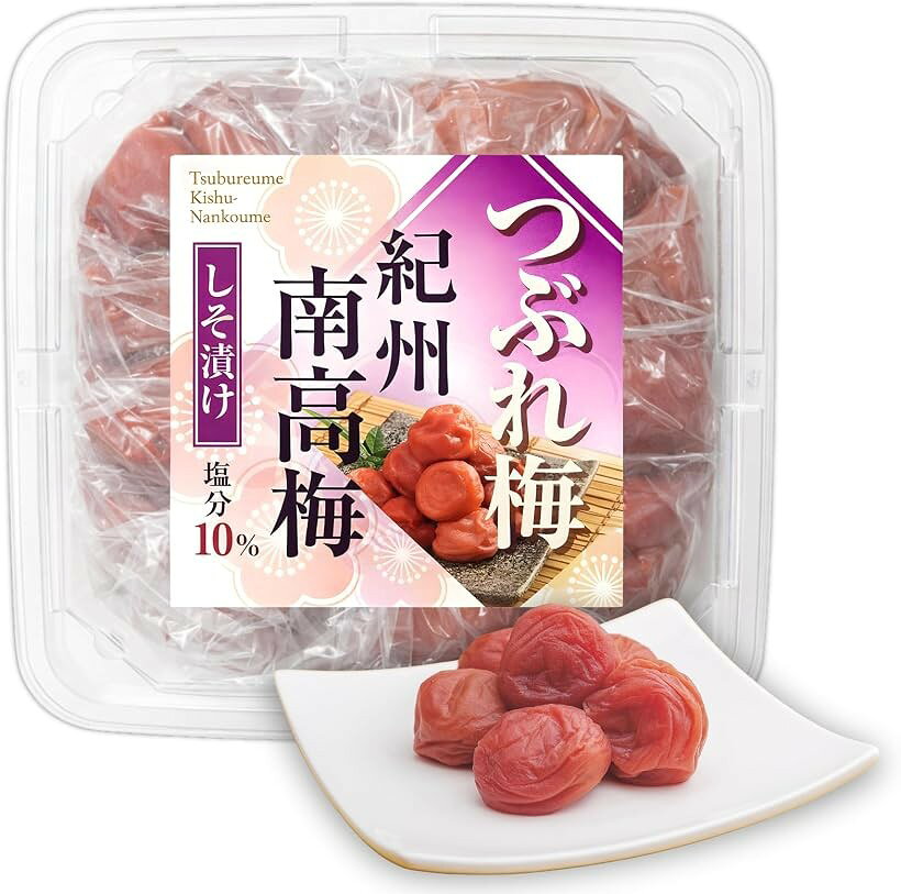 バリエーションコード : 2bk6qo06s2商品コード2bk84httxo商品名紀州南高梅 しそ漬け梅干し つぶれ梅 400g 訳あり 塩分10％ ご家庭用肉厚でやわらかな果肉 とろける食感 | 前田農園 400gブランド北山市場サイズ等400g「しその豊かな風味と、ほどよい酸味」紀州南高梅ならではのやわらかな果肉を、しそ漬け味でさっぱり楽しめる梅干しです。「6次産業の農園が手がける、納得の梅づくり」前田農園は栽培・収穫・加工・販売まで自社一貫。原料や育て方に納得できる南高梅です。「ごはんに合う、昔ながらのしそ漬け味」白ごはん、おにぎり、お茶漬け、お弁当などに合わせやすい、食卓になじむうめぼしです。「ご家庭用にうれしい、つぶれ梅の400gタイプ」多少の傷やつぶれがある訳あり品ですが、おいしさそのままでたっぷり楽しめます。「北山市場がお届けする、思わず笑顔になるうまいもん」和歌山県みなべ・田辺地域の紀州南高梅を、ご家庭で気軽に楽しめるしそ漬け梅に仕上げました。※ 他ネットショップでも併売しているため、ご注文後に在庫切れとなる場合があります。予めご了承ください。※ 品薄または希少等の理由により、参考価格よりも高い価格で販売されている場合があります。ご注文の際には必ず販売価格をご確認ください。※ 沖縄県、離島または一部地域の場合、別途送料の負担をお願いする場合があります。予めご了承ください。※ お使いのモニタにより写真の色が実際の商品の色と異なる場合や、イメージに差異が生じることがあります。予めご了承ください。※ 商品の詳細（カラー・数量・サイズ 等）については、ページ内の商品説明をご確認のうえ、ご注文ください。※ モバイル版・スマホ版ページでは、お使いの端末によっては一部の情報が表示されないことがあります。すべての記載情報をご確認するには、PC版ページをご覧ください。紀州南高梅ならではの、肉厚でやわらかな果肉。口に含むと、とろけるような食感とともに、しその豊かな風味と梅本来のほどよい酸味が広がります。使用しているのは、和歌山県みなべ・田辺地域で育てられた紀州南高梅です。手がける前田農園は、梅の栽培・収穫から加工・販売までを自社で行う6次産業の農園。育てた梅を自らの手で加工し、素材の持ち味を生かしたしそ漬け梅に仕上げています。ごはんやおにぎり、お茶漬け、お弁当にはもちろん、うどんや冷奴の薬味、梅肉和え、パスタなど、さまざまな料理にお使いいただけます。しその香りと塩分10％のしっかりとした味わいで、毎日の食卓を引き立てます。多少の傷やつぶれがある「つぶれ梅」のため、ご家庭用としてたっぷり楽しめます。見た目は不揃いでも、紀州南高梅のおいしさはそのままです。毎日のごはんのお供やお弁当、料理のアレンジに気兼ねなくお使いください。北山市場が実際に味わい、家族や大切な人にもすすめたいと思えた、思わず笑顔になる“うまいもん”をお届けします。商品名：紀州南高梅つぶれ梅（しそ漬）名称：調味梅干原材料名：梅、漬け原材料（還元水飴、食塩、しそエキス）／酸味料、調味料（アミノ酸等）、野菜色素、甘味料（ステビア）、ビタミンB1、ユッカ抽出物原料原産地名：紀州産（梅）内容量：400g賞味期限：26.10.28保存方法：直射日光、高温多湿を避けて保存して下さい製造者：(株)前田農園和歌山県田辺市新庄町6610739-25-8778エネルギー（100gあたり）：84kcalたんぱく質（100gあたり）：1.2g脂質（100gあたり）：0.4g炭水化物（100gあたり）：19.0g食塩相当量（100gあたり）：10.2g
