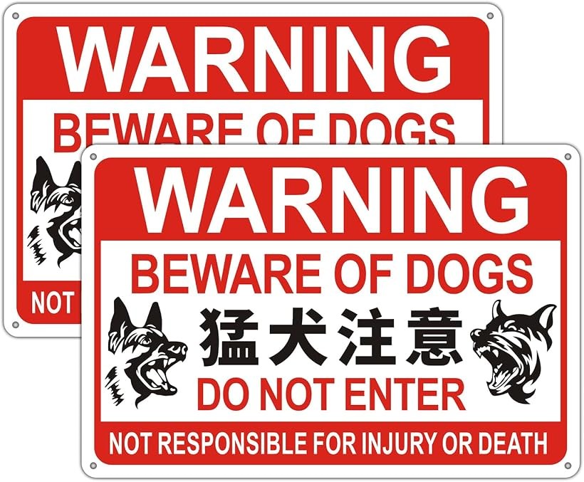 商品コード2bkj23o9c5商品名猛犬注意 看板 BEWARE OF DOGS 警告プレート サインプレート ステッカー 標識 30x20 cm アルミ製 反射機能付き 防水 2枚入りブランドmaswaterサイズ等30x20cm「商品仕様」サイズ：300x200mm、厚さ：0.85mm、材質：アルミ製看板、セット内容：2枚入り。「優れた耐久性」アルミ製なので色褪せ防止はもちろん、錆にも強く、汚れやほこりなどから表面が保護され、より長持ちする看板です。「穴あけ加工」4mmの穴が四隅に開き、ドア・窓・壁面などの目立つ場に取付できます。屋内外両用です。「防水＆防熱」防水仕様なので、雨や湿気による影響を受けません。塩ビ看板より熱に強く、真夏でも変形しません。「反射機能」この猛犬注意看板は背景全面が反射材で出来、夜間でも目立ちやすくなっています。※ 他ネットショップでも併売しているため、ご注文後に在庫切れとなる場合があります。予めご了承ください。※ 品薄または希少等の理由により、参考価格よりも高い価格で販売されている場合があります。ご注文の際には必ず販売価格をご確認ください。※ 沖縄県、離島または一部地域の場合、別途送料の負担をお願いする場合があります。予めご了承ください。※ お使いのモニタにより写真の色が実際の商品の色と異なる場合や、イメージに差異が生じることがあります。予めご了承ください。※ 商品の詳細（カラー・数量・サイズ 等）については、ページ内の商品説明をご確認のうえ、ご注文ください。※ モバイル版・スマホ版ページでは、お使いの端末によっては一部の情報が表示されないことがあります。すべての記載情報をご確認するには、PC版ページをご覧ください。「猛犬注意」看板は、あなたの敷地や建物の入口に設置するための警告サインです。訪問者や通行人に対して、敷地内に攻撃的な犬がいることを明確に伝えることができます。この看板は視認性が高く、遠くからでもはっきりと読み取れるデザインになっています。耐久性に優れた素材を使用しており、屋外での長期使用にも適しています。雨風や直射日光にさらされる環境でも、文字や色が褪せにくい仕様となっています。フェンス、門扉、壁など、さまざまな場所に取り付けることが可能です。家庭用はもちろん、農場や倉庫、工場などの施設にも幅広くご利用いただけます。不審者の侵入抑止にも効果的です。シンプルながらも目を引くデザインで、必要な警告を的確に伝えます。ペットを飼っているご家庭や施設の管理者の方に、ぜひおすすめの一品です。