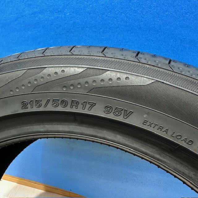 中古タイヤ 中古 215/50R17 YOKOHAMA BluEarth-RV RV03 215/50/17 1本 単品 中古タイヤ 【2022年製造】