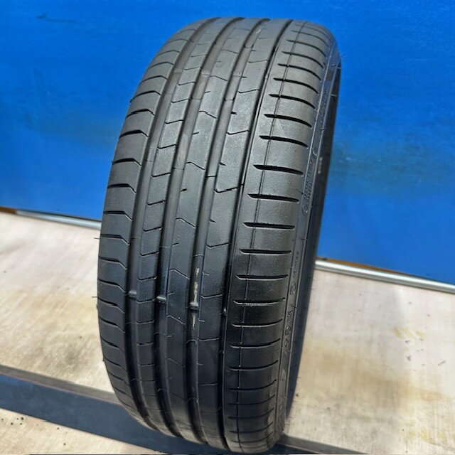 ※訳あり新古品※ピレリP ZERO PZ4 225/40R19 ランフラット2本 ランフラット NEW P ZERO 225/40R19 93Y XL ☆ BMW承認 PZ4