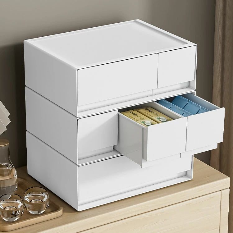 【商品コード】：y813447【カラー】ホワイト仕様：1段【引き出し1つ】、1段【引き出し2つ】、1段【引き出し3つ】、3段材質：ポリプロピレン原産国 : 中国【この商品について】【商品仕様】 ポリプロピレン材質を採用しており、防潮、防虫、防カビ、防湿の効果があります。耐久性も優れ、耐荷重も優れおり、長く使えます。【小物収納】小物や化粧品などを整理できる収納ボックスです。物や場所に合わせて自由にカスタマイズし、使い勝手の良い収納コーナーを作ることができます。シンプルだけどおしゃれ、様々なお部屋の雰囲気に合わせられます。【分類収納】レターケースとして卓上の書類、ブック、ファイル、リモコン、携帯電話、消しゴムなどの文房具収納にも最適です、クリーム、口紅、化粧水などの化粧品を簡単に分類して収納できます。【積み重ね可能】積み重ね可能な分別型収納ケースで賢く整理整頓できていると心が落ち着き、仕事の効率がアップします。デスクの上で場所を取らない卓上収納ケースです。デスク周りの小物等の整理収納に最適です。【適用シーン】どんな場所にも置ける小ぶりなサイズ。事務所の文房具収納はもちろん、洗面所やパントリーなど狭い場所にもぴったりです。オフィス、書斎、寝室、リビング、学校、子ども部屋など様々な場所でお気楽にお使えます。学生にも、ビジネスマンにも良い収納ボックスです。簡易包装となりますのでご理解の程よろしくお願いします。手動測定による1～3cmの測定偏差を許容してください。モニターや光の効果が異なるため、実際の色は写真の色と若干異なる場合があります。仕様デザインは改良のため予告なく変更することがあります。【商品コード】：y813447【カラー】ホワイト仕様：1段【引き出し1つ】、1段【引き出し2つ】、1段【引き出し3つ】、3段材質：ポリプロピレン原産国 : 中国【この商品について】【商品仕様】 ポリプロピレン材質を採用しており、防潮、防虫、防カビ、防湿の効果があります。耐久性も優れ、耐荷重も優れおり、長く使えます。【小物収納】小物や化粧品などを整理できる収納ボックスです。物や場所に合わせて自由にカスタマイズし、使い勝手の良い収納コーナーを作ることができます。シンプルだけどおしゃれ、様々なお部屋の雰囲気に合わせられます。【分類収納】レターケースとして卓上の書類、ブック、ファイル、リモコン、携帯電話、消しゴムなどの文房具収納にも最適です、クリーム、口紅、化粧水などの化粧品を簡単に分類して収納できます。【積み重ね可能】積み重ね可能な分別型収納ケースで賢く整理整頓できていると心が落ち着き、仕事の効率がアップします。デスクの上で場所を取らない卓上収納ケースです。デスク周りの小物等の整理収納に最適です。【適用シーン】どんな場所にも置ける小ぶりなサイズ。事務所の文房具収納はもちろん、洗面所やパントリーなど狭い場所にもぴったりです。オフィス、書斎、寝室、リビング、学校、子ども部屋など様々な場所でお気楽にお使えます。学生にも、ビジネスマンにも良い収納ボックスです。簡易包装となりますのでご理解の程よろしくお願いします。手動測定による1～3cmの測定偏差を許容してください。モニターや光の効果が異なるため、実際の色は写真の色と若干異なる場合があります。仕様デザインは改良のため予告なく変更することがあります。【商品コード】：y813447【カラー】ホワイト仕様：1段【引き出し1つ】、1段【引き出し2つ】、1段【引き出し3つ】、3段材質：ポリプロピレン原産国 : 中国【この商品について】【商品仕様】 ポリプロピレン材質を採用しており、防潮、防虫、防カビ、防湿の効果があります。耐久性も優れ、耐荷重も優れおり、長く使えます。【小物収納】小物や化粧品などを整理できる収納ボックスです。物や場所に合わせて自由にカスタマイズし、使い勝手の良い収納コーナーを作ることができます。シンプルだけどおしゃれ、様々なお部屋の雰囲気に合わせられます。【分類収納】レターケースとして卓上の書類、ブック、ファイル、リモコン、携帯電話、消しゴムなどの文房具収納にも最適です、クリーム、口紅、化粧水などの化粧品を簡単に分類して収納できます。【積み重ね可能】積み重ね可能な分別型収納ケースで賢く整理整頓できていると心が落ち着き、仕事の効率がアップします。デスクの上で場所を取らない卓上収納ケースです。デスク周りの小物等の整理収納に最適です。【適用シーン】どんな場所にも置ける小ぶりなサイズ。事務所の文房具収納はもちろん、洗面所やパントリーなど狭い場所にもぴったりです。オフィス、書斎、寝室、リビング、学校、子ども部屋など様々な場所でお気楽にお使えます。学生にも、ビジネスマンにも良い収納ボックスです。簡易包装となりますのでご理解の程よろしくお願いします。手動測定による1～3cmの測定偏差を許容してください。モニターや光の効果が異なるため、実際の色は写真の色と若干異なる場合があります。仕様デザインは改良のため予告なく変更することがあります。【商品コード】：y813447【カラー】ホワイト仕様：1段【引き出し1つ】、1段【引き出し2つ】、1段【引き出し3つ】、3段材質：ポリプロピレン原産国 : 中国【この商品について】【商品仕様】 ポリプロピレン材質を採用しており、防潮、防虫、防カビ、防湿の効果があります。耐久性も優れ、耐荷重も優れおり、長く使えます。【小物収納】小物や化粧品などを整理できる収納ボックスです。物や場所に合わせて自由にカスタマイズし、使い勝手の良い収納コーナーを作ることができます。シンプルだけどおしゃれ、様々なお部屋の雰囲気に合わせられます。【分類収納】レターケースとして卓上の書類、ブック、ファイル、リモコン、携帯電話、消しゴムなどの文房具収納にも最適です、クリーム、口紅、化粧水などの化粧品を簡単に分類して収納できます。【積み重ね可能】積み重ね可能な分別型収納ケースで賢く整理整頓できていると心が落ち着き、仕事の効率がアップします。デスクの上で場所を取らない卓上収納ケースです。デスク周りの小物等の整理収納に最適です。【適用シーン】どんな場所にも置ける小ぶりなサイズ。事務所の文房具収納はもちろん、洗面所やパントリーなど狭い場所にもぴったりです。オフィス、書斎、寝室、リビング、学校、子ども部屋など様々な場所でお気楽にお使えます。学生にも、ビジネスマンにも良い収納ボックスです。簡易包装となりますのでご理解の程よろしくお願いします。手動測定による1～3cmの測定偏差を許容してください。モニターや光の効果が異なるため、実際の色は写真の色と若干異なる場合があります。仕様デザインは改良のため予告なく変更することがあります。【商品コード】：y813447【カラー】ホワイト仕様：1段【引き出し1つ】、1段【引き出し2つ】、1段【引き出し3つ】、3段材質：ポリプロピレン原産国 : 中国【この商品について】【商品仕様】 ポリプロピレン材質を採用しており、防潮、防虫、防カビ、防湿の効果があります。耐久性も優れ、耐荷重も優れおり、長く使えます。【小物収納】小物や化粧品などを整理できる収納ボックスです。物や場所に合わせて自由にカスタマイズし、使い勝手の良い収納コーナーを作ることができます。シンプルだけどおしゃれ、様々なお部屋の雰囲気に合わせられます。【分類収納】レターケースとして卓上の書類、ブック、ファイル、リモコン、携帯電話、消しゴムなどの文房具収納にも最適です、クリーム、口紅、化粧水などの化粧品を簡単に分類して収納できます。【積み重ね可能】積み重ね可能な分別型収納ケースで賢く整理整頓できていると心が落ち着き、仕事の効率がアップします。デスクの上で場所を取らない卓上収納ケースです。デスク周りの小物等の整理収納に最適です。【適用シーン】どんな場所にも置ける小ぶりなサイズ。事務所の文房具収納はもちろん、洗面所やパントリーなど狭い場所にもぴったりです。オフィス、書斎、寝室、リビング、学校、子ども部屋など様々な場所でお気楽にお使えます。学生にも、ビジネスマンにも良い収納ボックスです。簡易包装となりますのでご理解の程よろしくお願いします。手動測定による1～3cmの測定偏差を許容してください。モニターや光の効果が異なるため、実際の色は写真の色と若干異なる場合があります。仕様デザインは改良のため予告なく変更することがあります。【商品コード】：y813447【カラー】ホワイト仕様：1段【引き出し1つ】、1段【引き出し2つ】、1段【引き出し3つ】、3段材質：ポリプロピレン原産国 : 中国【この商品について】【商品仕様】 ポリプロピレン材質を採用しており、防潮、防虫、防カビ、防湿の効果があります。耐久性も優れ、耐荷重も優れおり、長く使えます。【小物収納】小物や化粧品などを整理できる収納ボックスです。物や場所に合わせて自由にカスタマイズし、使い勝手の良い収納コーナーを作ることができます。シンプルだけどおしゃれ、様々なお部屋の雰囲気に合わせられます。【分類収納】レターケースとして卓上の書類、ブック、ファイル、リモコン、携帯電話、消しゴムなどの文房具収納にも最適です、クリーム、口紅、化粧水などの化粧品を簡単に分類して収納できます。【積み重ね可能】積み重ね可能な分別型収納ケースで賢く整理整頓できていると心が落ち着き、仕事の効率がアップします。デスクの上で場所を取らない卓上収納ケースです。デスク周りの小物等の整理収納に最適です。【適用シーン】どんな場所にも置ける小ぶりなサイズ。事務所の文房具収納はもちろん、洗面所やパントリーなど狭い場所にもぴったりです。オフィス、書斎、寝室、リビング、学校、子ども部屋など様々な場所でお気楽にお使えます。学生にも、ビジネスマンにも良い収納ボックスです。簡易包装となりますのでご理解の程よろしくお願いします。手動測定による1～3cmの測定偏差を許容してください。モニターや光の効果が異なるため、実際の色は写真の色と若干異なる場合があります。仕様デザインは改良のため予告なく変更することがあります。【商品コード】：y813447【カラー】ホワイト仕様：1段【引き出し1つ】、1段【引き出し2つ】、1段【引き出し3つ】、3段材質：ポリプロピレン原産国 : 中国【この商品について】【商品仕様】 ポリプロピレン材質を採用しており、防潮、防虫、防カビ、防湿の効果があります。耐久性も優れ、耐荷重も優れおり、長く使えます。【小物収納】小物や化粧品などを整理できる収納ボックスです。物や場所に合わせて自由にカスタマイズし、使い勝手の良い収納コーナーを作ることができます。シンプルだけどおしゃれ、様々なお部屋の雰囲気に合わせられます。【分類収納】レターケースとして卓上の書類、ブック、ファイル、リモコン、携帯電話、消しゴムなどの文房具収納にも最適です、クリーム、口紅、化粧水などの化粧品を簡単に分類して収納できます。【積み重ね可能】積み重ね可能な分別型収納ケースで賢く整理整頓できていると心が落ち着き、仕事の効率がアップします。デスクの上で場所を取らない卓上収納ケースです。デスク周りの小物等の整理収納に最適です。【適用シーン】どんな場所にも置ける小ぶりなサイズ。事務所の文房具収納はもちろん、洗面所やパントリーなど狭い場所にもぴったりです。オフィス、書斎、寝室、リビング、学校、子ども部屋など様々な場所でお気楽にお使えます。学生にも、ビジネスマンにも良い収納ボックスです。簡易包装となりますのでご理解の程よろしくお願いします。手動測定による1～3cmの測定偏差を許容してください。モニターや光の効果が異なるため、実際の色は写真の色と若干異なる場合があります。仕様デザインは改良のため予告なく変更することがあります。【商品コード】：y813447【カラー】ホワイト仕様：1段【引き出し1つ】、1段【引き出し2つ】、1段【引き出し3つ】、3段材質：ポリプロピレン原産国 : 中国【この商品について】【商品仕様】 ポリプロピレン材質を採用しており、防潮、防虫、防カビ、防湿の効果があります。耐久性も優れ、耐荷重も優れおり、長く使えます。【小物収納】小物や化粧品などを整理できる収納ボックスです。物や場所に合わせて自由にカスタマイズし、使い勝手の良い収納コーナーを作ることができます。シンプルだけどおしゃれ、様々なお部屋の雰囲気に合わせられます。【分類収納】レターケースとして卓上の書類、ブック、ファイル、リモコン、携帯電話、消しゴムなどの文房具収納にも最適です、クリーム、口紅、化粧水などの化粧品を簡単に分類して収納できます。【積み重ね可能】積み重ね可能な分別型収納ケースで賢く整理整頓できていると心が落ち着き、仕事の効率がアップします。デスクの上で場所を取らない卓上収納ケースです。デスク周りの小物等の整理収納に最適です。【適用シーン】どんな場所にも置ける小ぶりなサイズ。事務所の文房具収納はもちろん、洗面所やパントリーなど狭い場所にもぴったりです。オフィス、書斎、寝室、リビング、学校、子ども部屋など様々な場所でお気楽にお使えます。学生にも、ビジネスマンにも良い収納ボックスです。簡易包装となりますのでご理解の程よろしくお願いします。手動測定による1～3cmの測定偏差を許容してください。モニターや光の効果が異なるため、実際の色は写真の色と若干異なる場合があります。仕様デザインは改良のため予告なく変更することがあります。