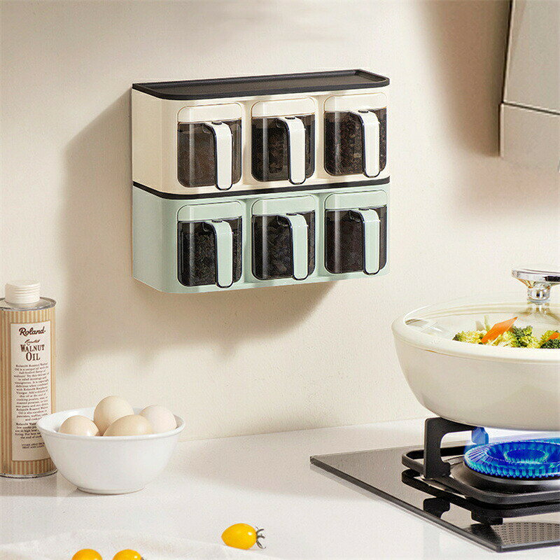 星STARの調味料ポット 調味料入れ スプーン付き 壁掛け式 調味料ケース 密閉容器 保存容器 防水防湿気 キッチン 調理用具 穴あけ不要 取り付け簡単 送料無料｜アングル2