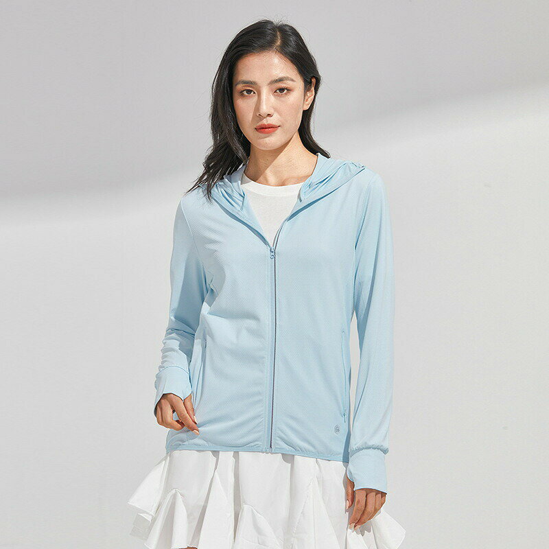 この商品について【UVカット＆日焼け防止】UPF50+加工されており、UVカット性能でお肌に有害な紫外線を、肌にさまざまな影響を与える紫外線から肌をしっかり守ります。夏場に欠かせない紫外線対策ウェアです。【速乾性・通気性・冷感】ラッシュガードは薄手の冷感軽量生地を採用し、通気性も速乾性も抜群です！汗や水に濡らしても乾きやすいです。冷感生地で、夏でも涼しくお使いいただけます。【4WAYストレッチ素材】縦、横、斜め、どんな方向にもよく伸びる生地で弾力性が良く、窮屈感がありません。抜群な伸縮性で動きやすく、自由自在な着心地が特徴です。【幅広く着用できる】夏に出かけの紫外線対策ウェアとしても、エアコン室での体冷え防止ウェアとしても、春、秋に朝晩のパーカーとしても幅広くご利用頂けます。【安心保障】当店が販売する商品は品質を保障しております。如何なる場合でもお気軽にお問い合わせ下さい。迅速に対応いたします。