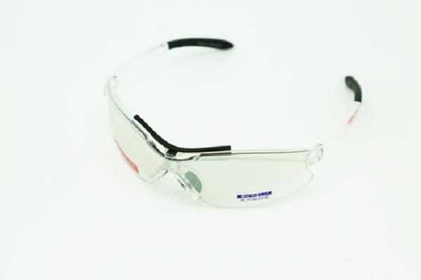 ・PG-C1 プロギア保護メガネ 防塵メガネ 軽量保護メガネ サングラス UVカット ハードコート加工 傷がつきにくい 軽量23g ソフトラバー衝撃吸収 耳掛け...