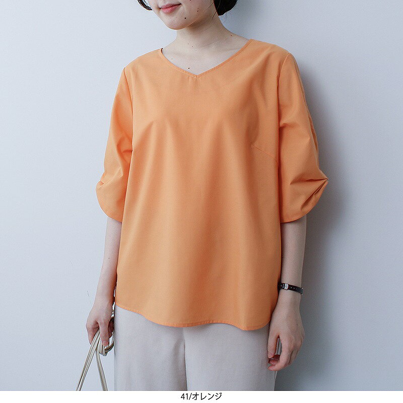 【セール L〜5L】タックスリーブ Vネック ブラウス 大きいサイズ レディース 夏 秋 半袖 6分袖 仕事 きれいめ【fleur by mint breeze フルール バイ ミントブリーズ 公式】 婦人服 ファッション 30代 40代 50代 60代 【返品交換不可】 11s hot-air-10023612 Hot-air 大きいサイズ レディース サンプル画像2