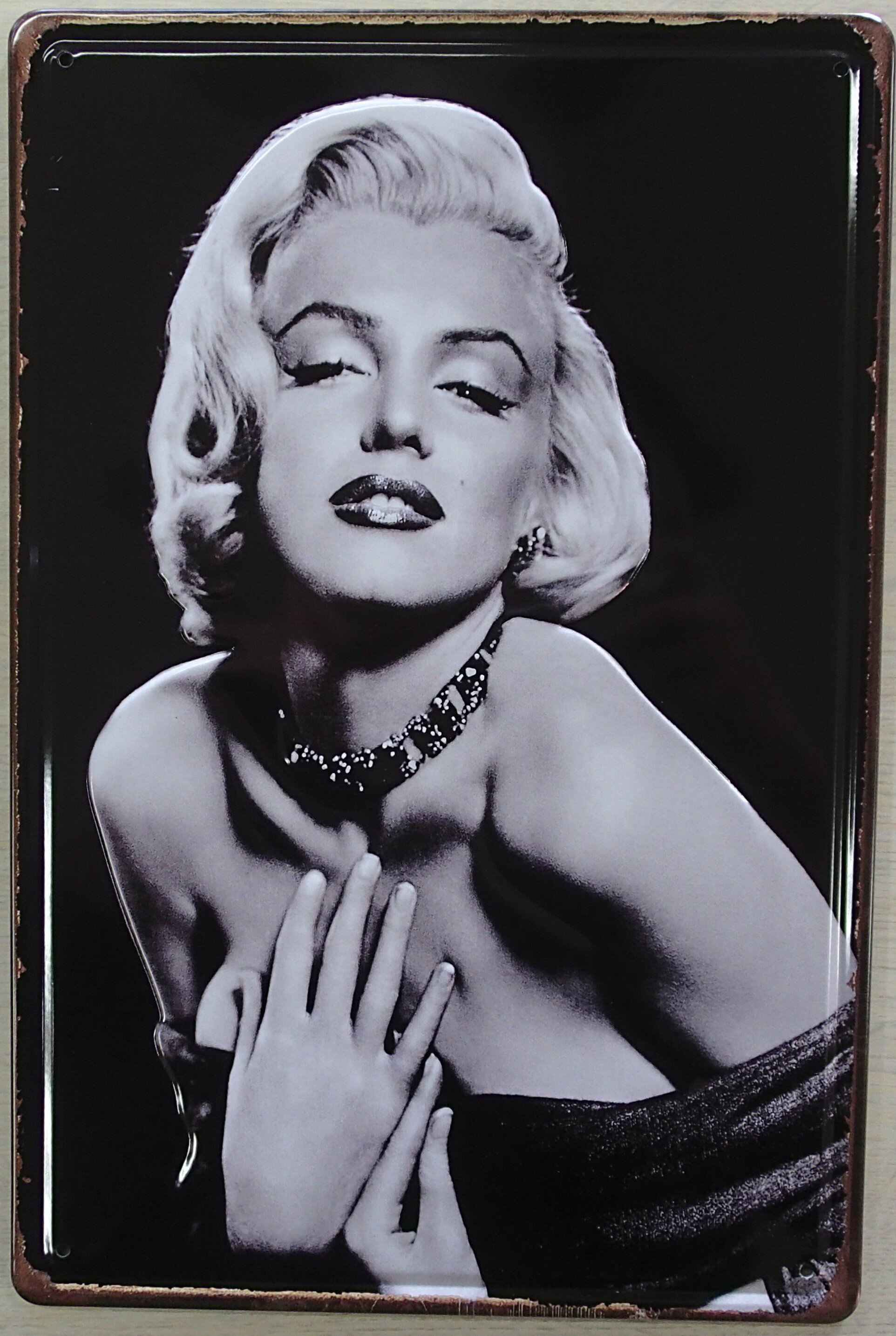 アンティックメタルプレートMarilin Monrou（マリリンモンロー）