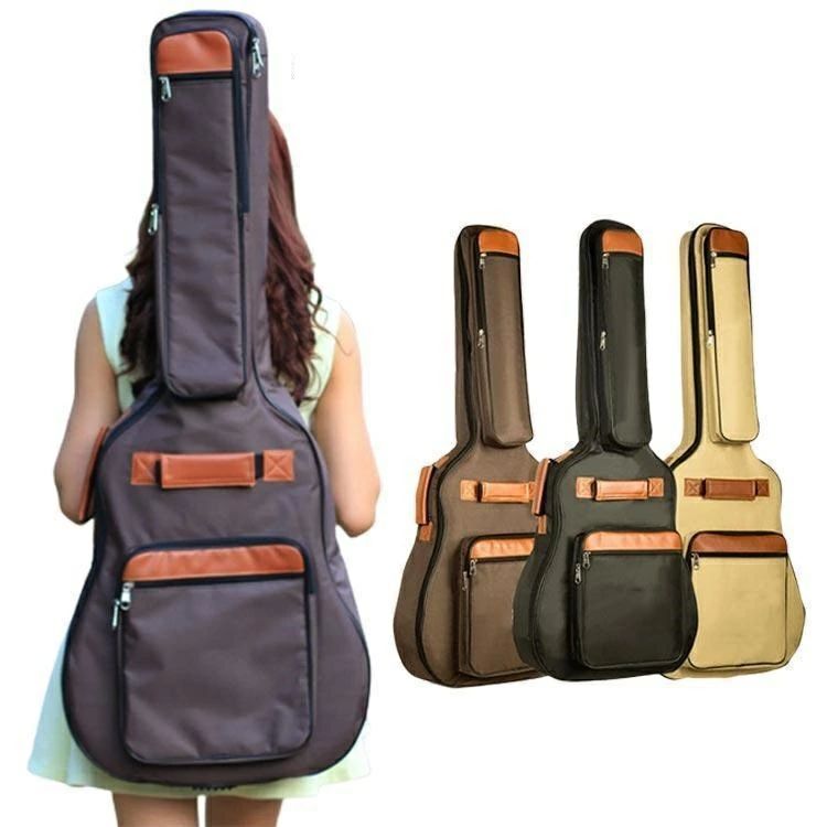 ギターを保護するため8mm厚いクッションのソフトギターケース。ショルダーストラップが長さ調整できるだけでなく、クッション素材を採用したので、、有効に肩への負担を減少します。表面厚手で撥水効果あるのオックスフォード素材、中部のスポンジと底部のラバーを採用し、貴重なエレキギターを衝撃や摩擦から完全に保護できます。PC環境や撮影状況などの違いにより実際のお色とは若干異なる場合がございます。ご了承下さいお願いします。サイズFサイズについての説明素材オックスフォード色ベージュ ブラック モカ備考サイズ詳細等の測り方はスタッフ間で統一、徹底はしておりますが、実寸は商品によって若干の誤差(1cm~3cm )がある場合がございますので、予めご了承ください。製造ロットにより、細部形状の違いや、同色でも色味に多少の誤差が生じます。パッケージは改良のため予告なく仕様を変更する場合があります。▼商品の色は、撮影ギターを保護するため8mm厚いクッションのソフトギターケース。ショルダーストラップが長さ調整できるだけでなく、クッション素材を採用したので、、有効に肩への負担を減少します。表面厚手で撥水効果あるのオックスフォード素材、中部のスポンジと底部のラバーを採用し、貴重なエレキギターを衝撃や摩擦から完全に保護できます。PC環境や撮影状況などの違いにより実際のお色とは若干異なる場合がございます。ご了承下さいお願いします。サイズFサイズについての説明素材オックスフォード色ベージュ ブラック モカ備考サイズ詳細等の測り方はスタッフ間で統一、徹底はしておりますが、実寸は商品によって若干の誤差(1cm~3cm )がある場合がございますので、予めご了承ください。製造ロットにより、細部形状の違いや、同色でも色味に多少の誤差が生じます。パッケージは改良のため予告なく仕様を変更する場合があります。▼商品の色は、撮影