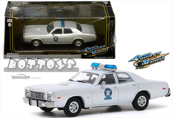 ミニカー　1/43　GREENLIGHT☆パトカー　ハイウェイパトロール　プリムスフューリー　白 1975 Plymouth Fury - Arkansas Sheriff　アメ車