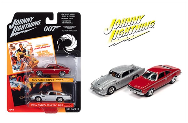 ミニカー 1/64 Johnny Lightning アストンマーチン DB5 と 1974 AMCホーネット 映画 黄金銃を持つ男 007ジェームズボンド ボンドカー 【予約商品】