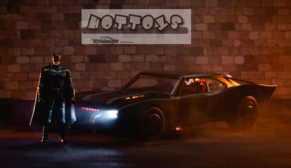 ミニカー 1/18 2022 THE BATMAN-ザ・バットマン バットモービル LED点灯フィギュア付 【予約商品】