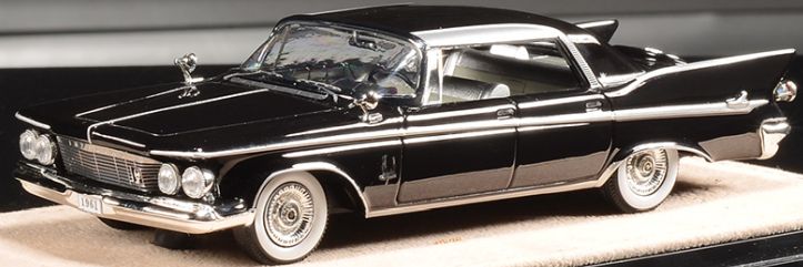 ミニカー　1/43　1961　インペリアル　黒色　GLM　1961 Imperial Lebaron Sedan
