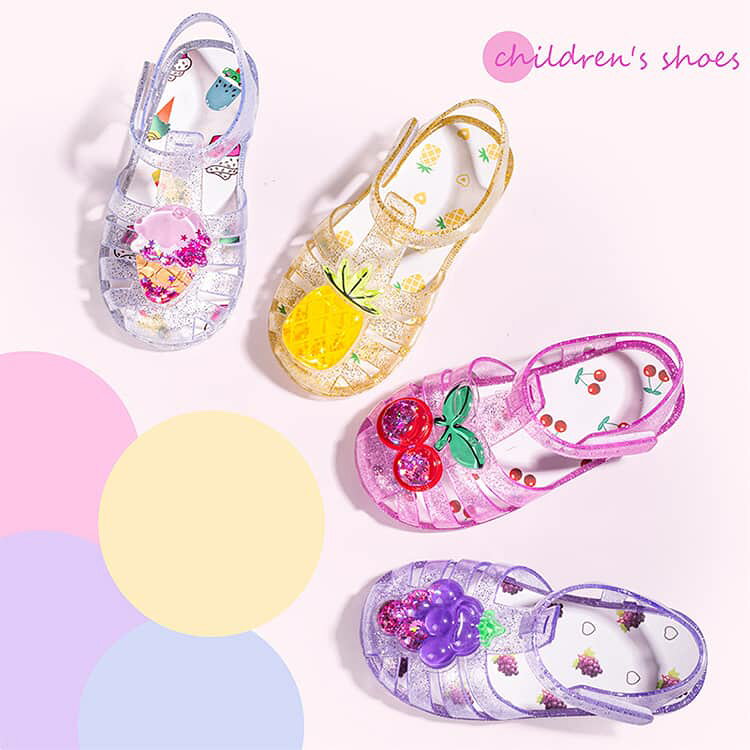ATiCのサンダル キッズシューズ ゼリーサンダル キッズ 女の子 クリアサンダル プリンセスサンダル キッズ つま先あり 滑り止め 軽量 柔らかい ビーチ プールサンダル 水遊び 夏用 子供靴 水陸両用 マジックテープ｜アングル3