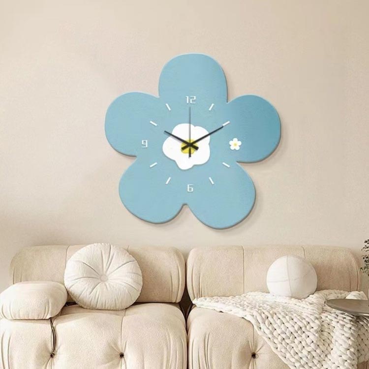 壁掛け時計 掛け時計 癒し かわいい クロック 壁掛け かべかけとけい 静音 可愛い プレゼント 時計 時計 子供部屋飾り 壁掛け時計 北欧 ウォールクロック 新築祝い 花の形 リビング 寝室 木製 [2]