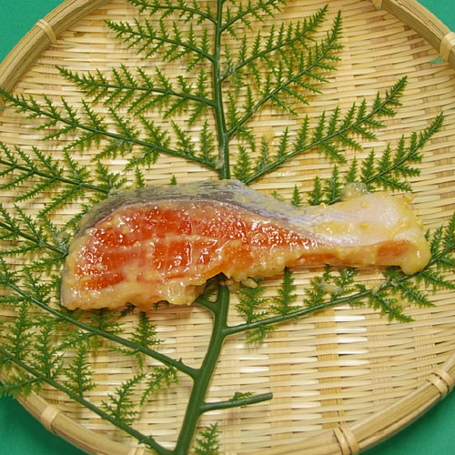 焼鯛専門店宝来のみそ漬け【サーモン 5切】