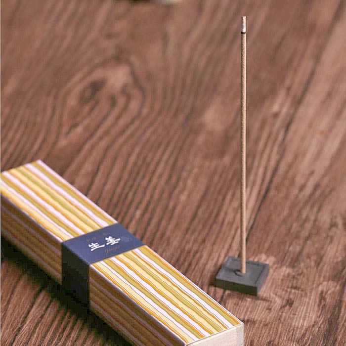 スティック型お香　かゆらぎ　生姜（しょうが）　40本入　香立付　1本の燃焼時間約25分 日本香堂 お線香 スティック型お香 日本製 インセンス ルームフレグランスとして ご先祖様のご供養として プチギフトとして