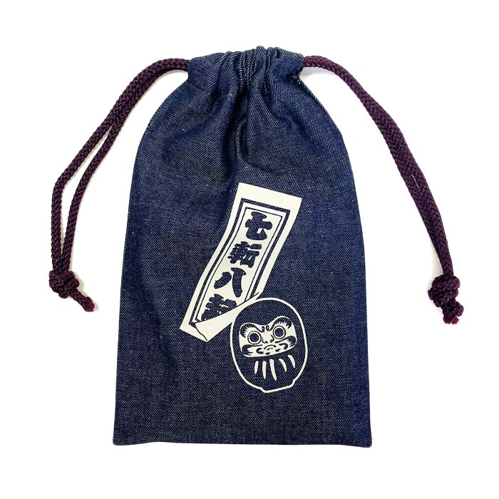 乐天商城 - デニム御朱印帳入れ　巾着　七転八起　御朱印帖入れ デニム生地巾着 日本製 和柄 神社仏閣巡り ダルマ柄 倉敷デニム 達磨 小物入れ だるまさん