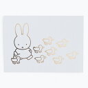 miffyポストカード　walking【メール便対応可】ミッフィーポストカード お誕生日やお祝いのメッセージに ギフトに添えて 可愛いポストカード シンプルデザイン メッセージ 縦書き 葉書 イラスト入りハガキ 文房具 ステーショナリー カード かわいい