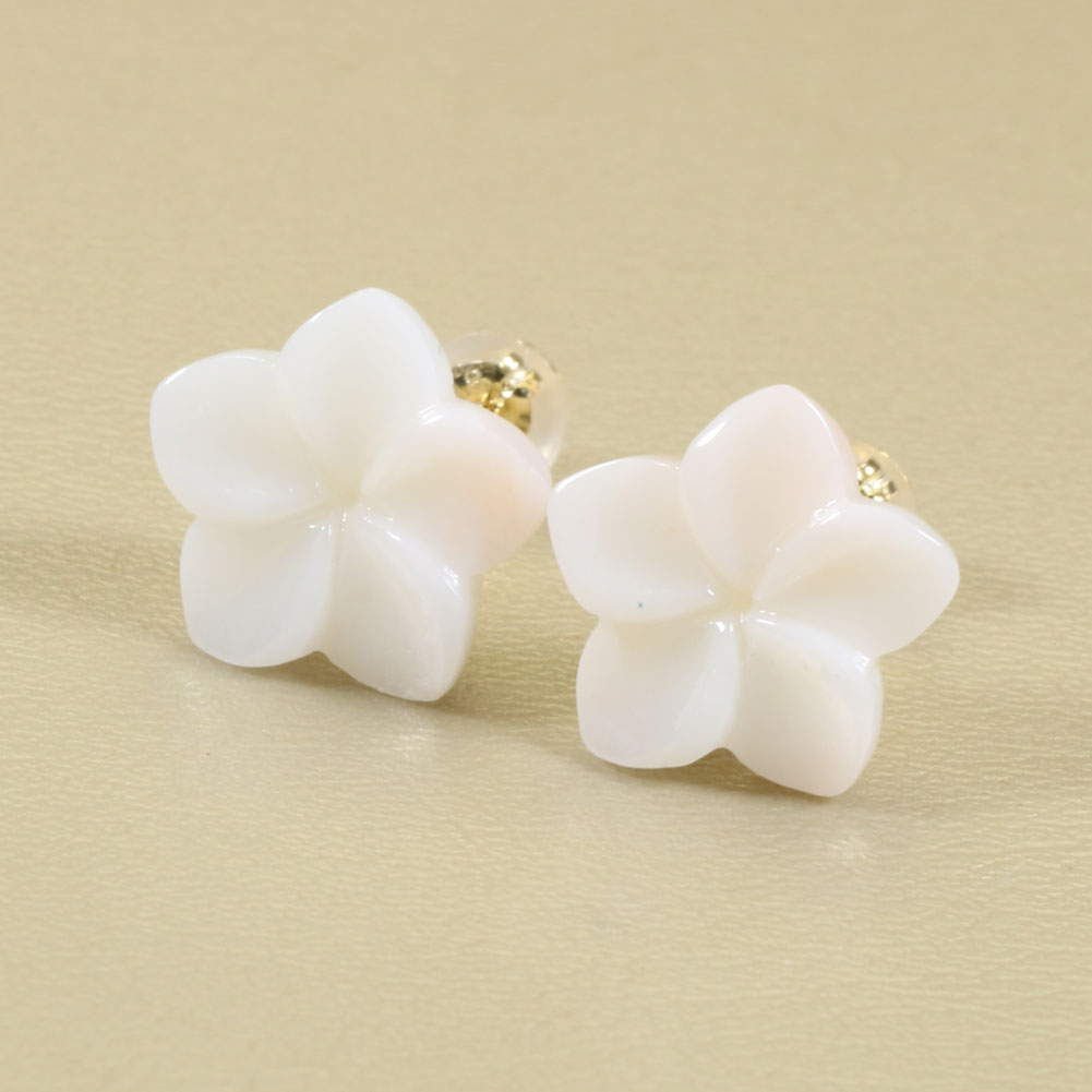 白 珊瑚 ピアス プルメリア 花 K18 イエローゴールド 無染色 JUNSUI レディース 女性 ファッション アクセサリー ジュエリー 還暦祝い ..