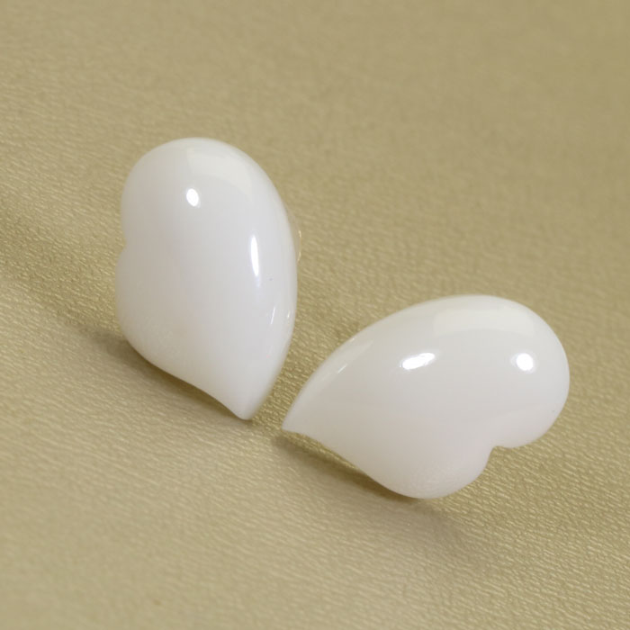 白珊瑚 ピアス ハート K18 18金 イエローゴールド 無染色 SANSUI 3月誕生石 天然珊瑚 sango 本さんご コーラル 宝石 サンゴ 土佐 高知 ラッピング 無料 送料無料