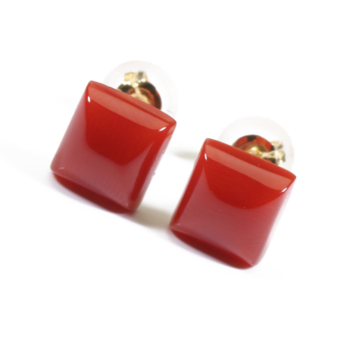 血赤珊瑚 ピアス K18 18金 イエローゴールド 無染色 SANSUI 3月誕生石 天然珊瑚 sango 本さんご コーラル 宝石 サンゴ 土佐 高知 ラッピング 無料 送料無料