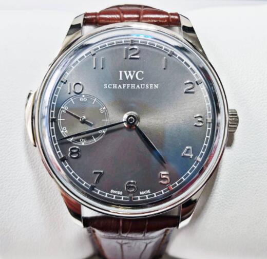 【新品】IWC ポルトギーゼ ミニッツ リピーター　ブラウンアリゲーターレザー IW524205