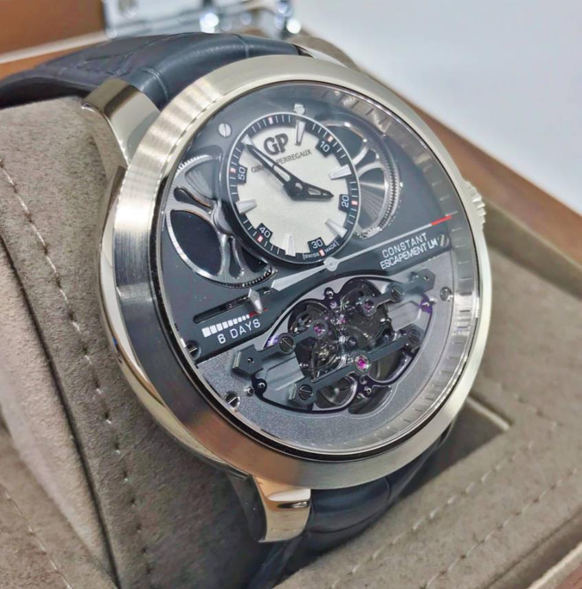 【新品】GIRARD PERREGAUX ジラール ペルゴ TRAVELLER　チタン　　93500-53-131-BA6C　18kホワイトゴールド　メンズ　腕時計　WATCH【送料・代引手数料無料】