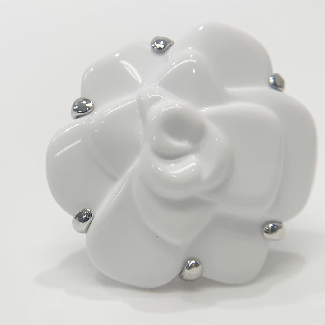Rakuten - 【中古】シャネル CHANEL カメリア リング K18WG ホワイト セラミック 指輪 ホワイトゴールド 750