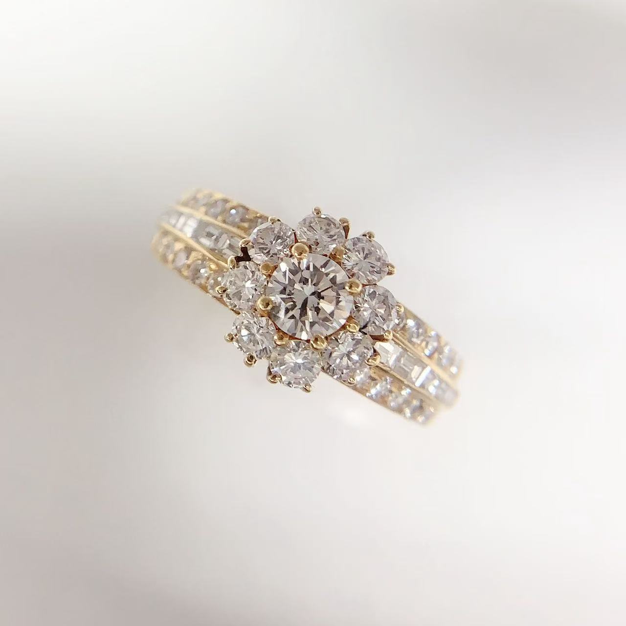 【中古】ヴァンクリーフ&アーペル Van Cleef & Arpels K18 フラワーダイヤリング ...