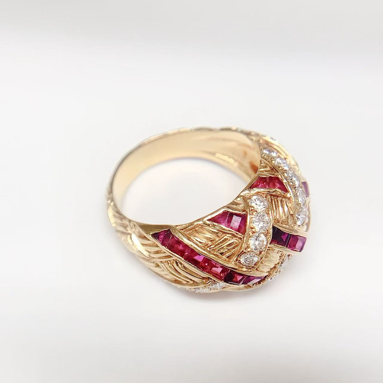 【中古】ヴァンクリーフ&アーペル Van Cleef & Arpels　 編み込み　クロスデザイン　 ダイヤモンド ルビー　K18YG リング