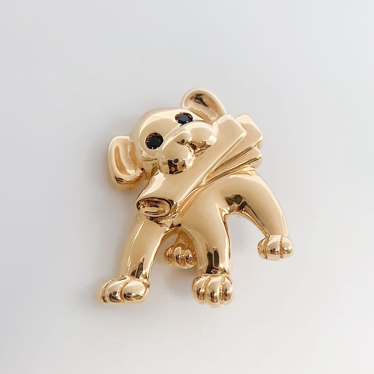 【中古】ヴァンクリーフ＆アーペルVan Cleef & Arpels　750 犬モチーフ ブローチ ...