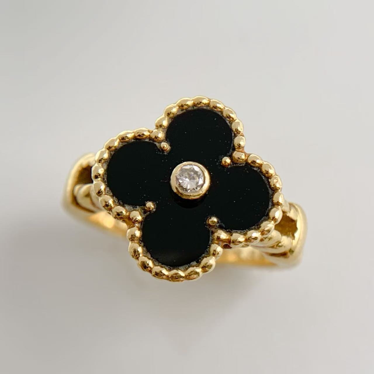 【中古】ヴァンクリーフ&アーペル Van Cleef & Arpels ヴィンテージ アルハンブラ リング K18YG オニキス 1Pダイヤモンド