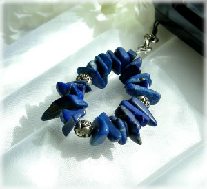 パワーストーン 【ラピスラズリ】ラピスラズリさざれ石携帯ストラップパワ−スト−ン 天然石 石 ラピス・ラズリ 占い 開運 Lapis Lazuli power stone 水晶メンズ レディース 癒し 浄化 幸運 天然石