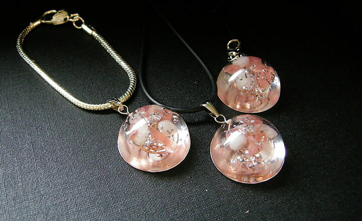 パワーストーン アゼツライト と インカローズ & ヒマラヤ水晶入り!オルゴナイト ラウンド ペンダントトップ パワ−スト−ン 天然石 ...