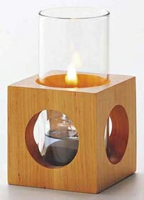 メーカー品番OL-27W-155C幅×奥行×高さ（mm）70×70×132燃焼時間（H）6重量（g）600※メーカー希望小売価格はメーカーカタログに基づいて掲載しています。（カタログ表示価格は消費税が含まれていません）人と人とが会い交える心...