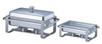 メーカー品番2102-1フードパンタイプ1/1タイプ（外寸）幅×奥行×高さ（mm）640×350×340（フードパンサイズ）幅×奥行×高さ（mm）530×327×65容量（L）7.5×1※メーカー希望小売価格はメーカーカタログに基づいて掲載しています。（カタログ表示価格は消費税が含まれていません）KINGO ビュッフェシリーズシンプルなデザイン.洗練されたスタイル付属の固形ランプの他に.電気式保温ユニット（別売）と組み合わせることで安全で快適な電気仕様に変更することができます。温かみのあるランプ仕様と安全な電気仕様.お好みに合わせてお選びいただけます。固型ランプ（φ95×H60）×2※別売で（NTEG1）電気式保温ユニットDB-380がご使用できます。