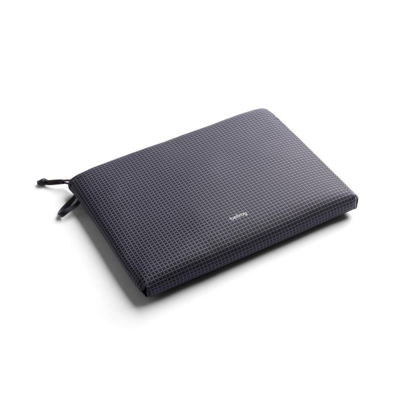 Bellroy Lite Laptop Sleeve ノートPC16インチ用カバー